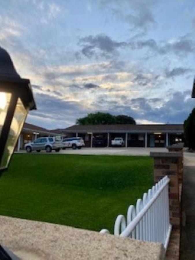 Kinross Inn Cooma Exterior foto